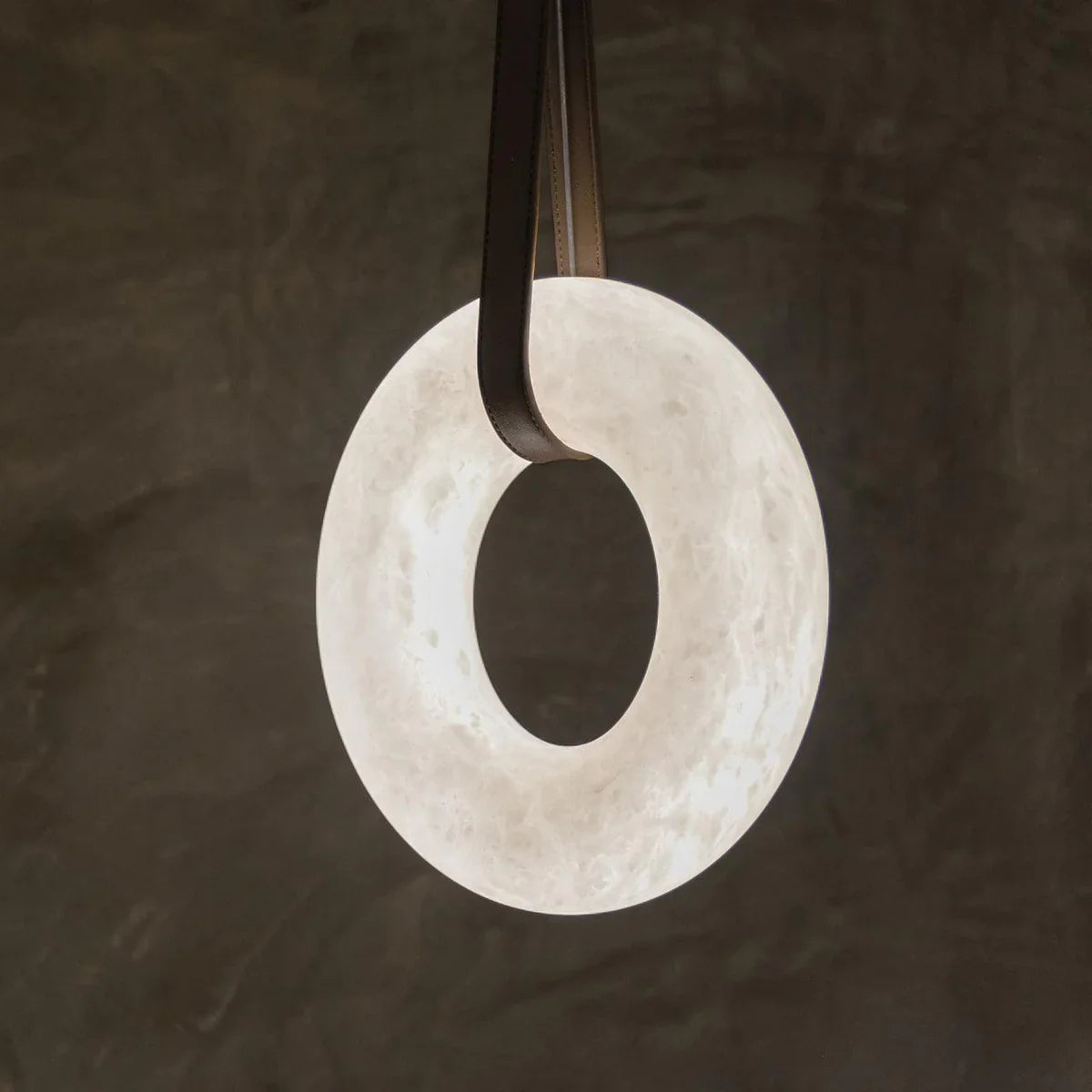 Lustre ARENA en marbre