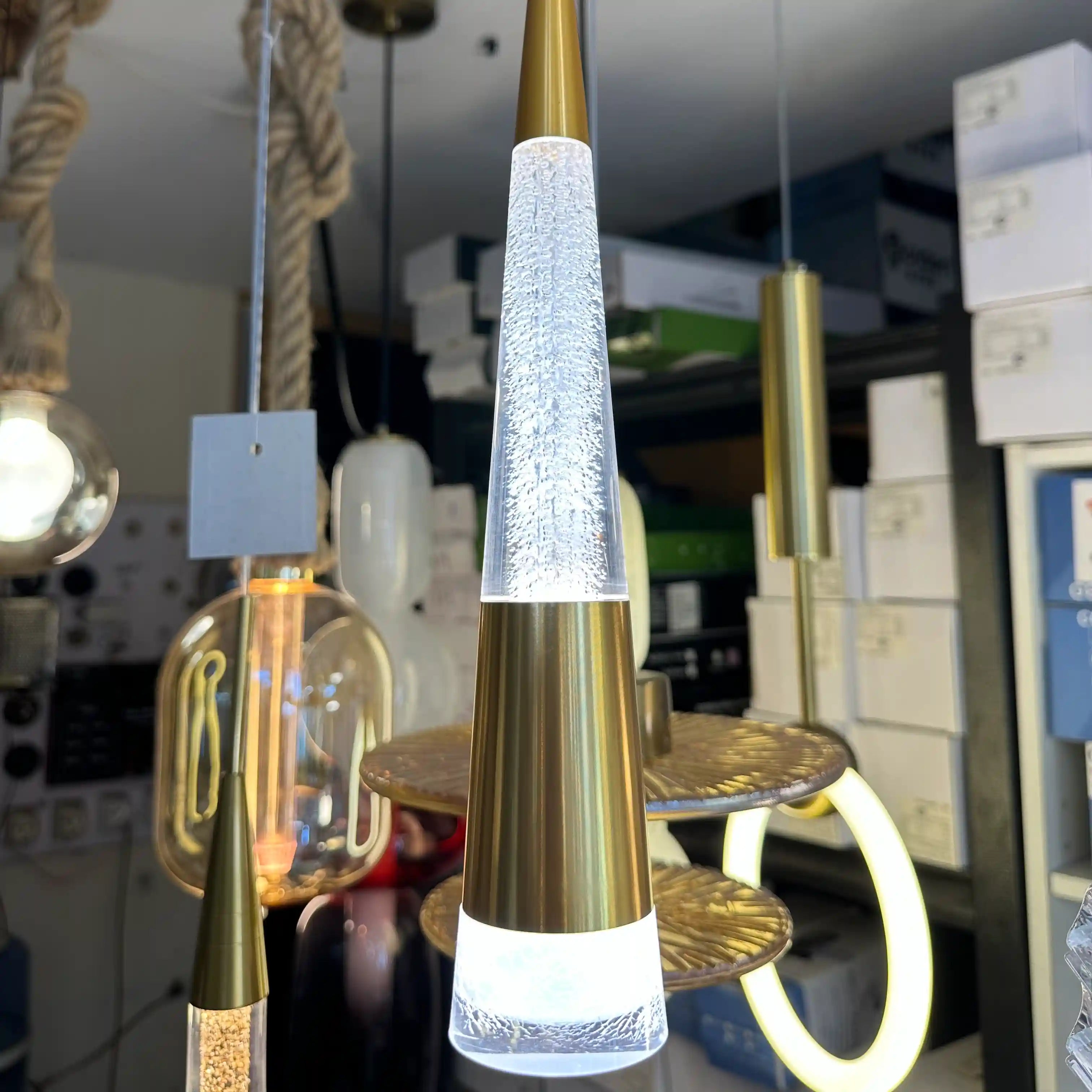 Luminaire suspendu FLAMIA Triple Gold – finition Gold Orange – Luminaire Maroc