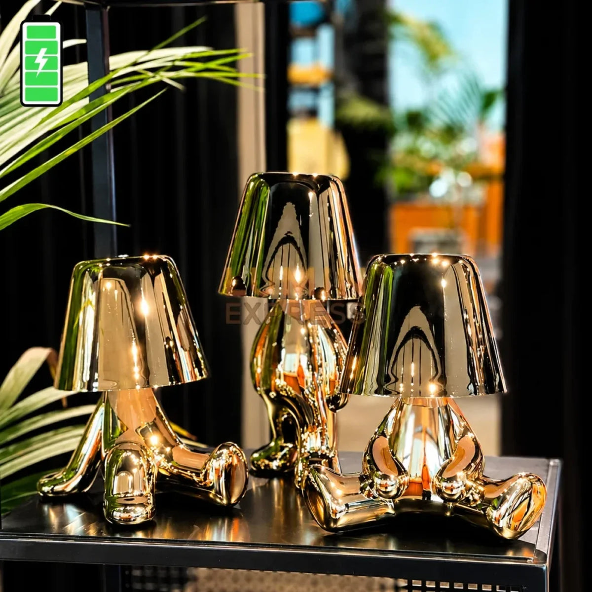 Lampe de table dorée TEDDY LED rechargeable et dimmable