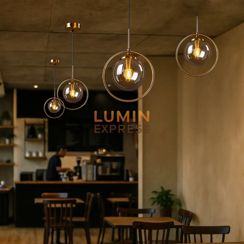 Suspension CLARO en laiton doré pour éclairage design café réstaurant