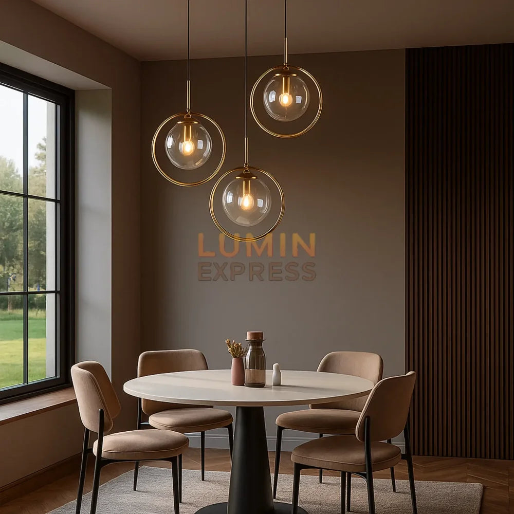 Suspension CLARO en laiton doré pour éclairage salle à manger