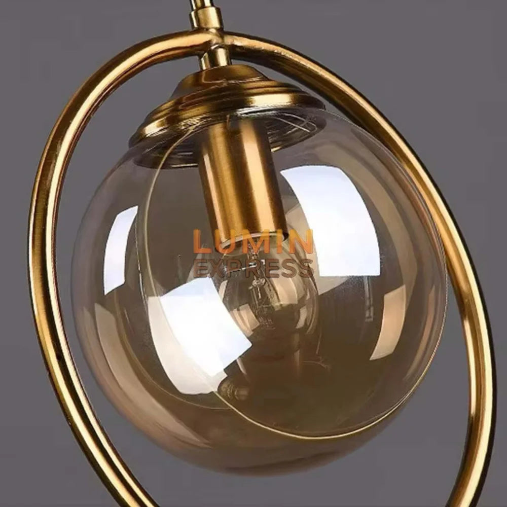 Gros plan sur la finition de la suspension CLARO, qualité et détails au Maroc