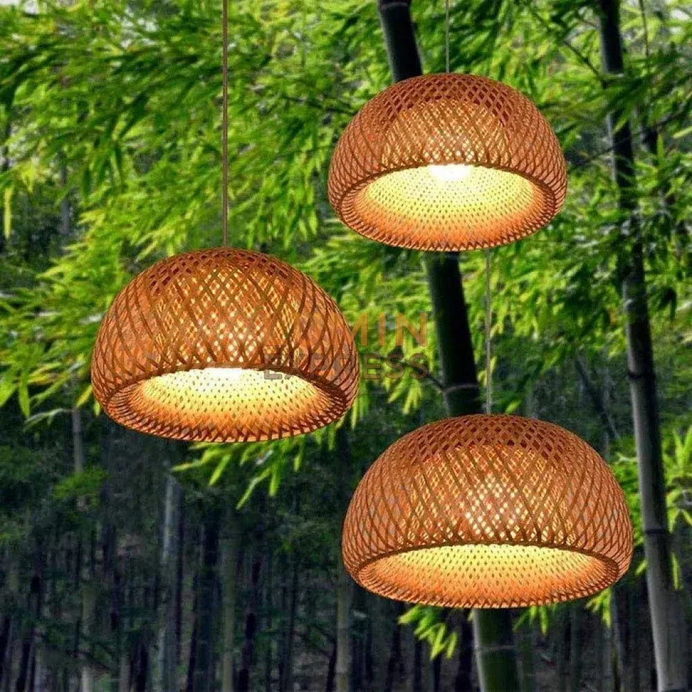 Tressage artisanal de la Suspension SUMBA en bambou naturel – luminaire design et écologique à Rabat – Luminexpress Maroc.