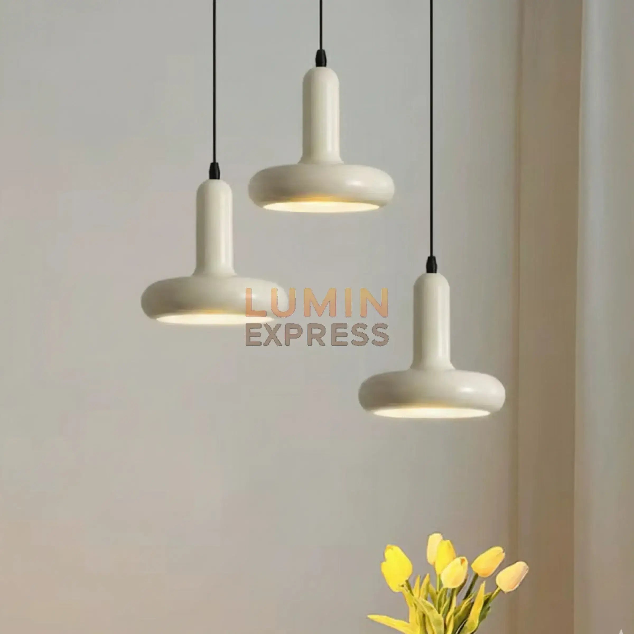 Suspension moderne WEIMAR idéale pour chambre et bureau