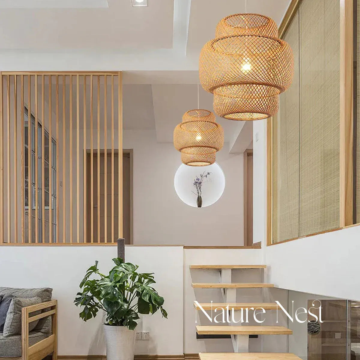 Suspension ZENYA bambou rotin – luminaire d’ambiance pour hôtel et riad à Marrakech