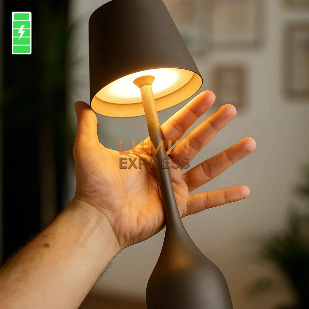 Lampe de table rechargeable LUXURIA
