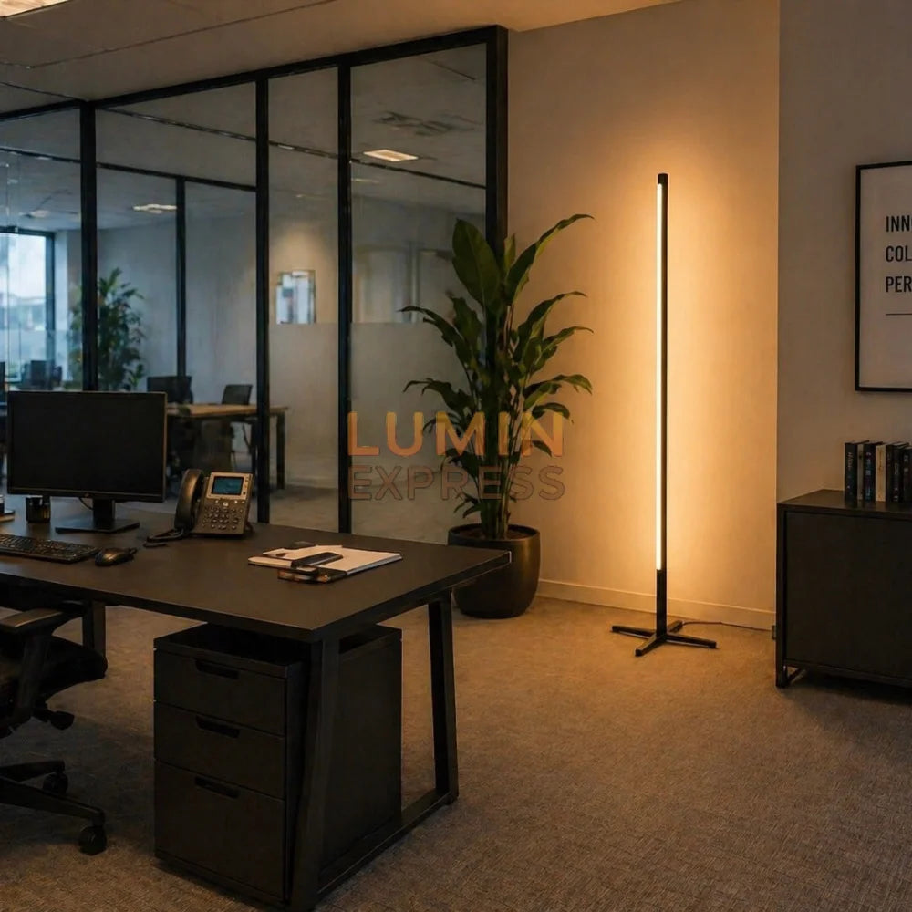 Lampadaire LINEA Black Minimaliste