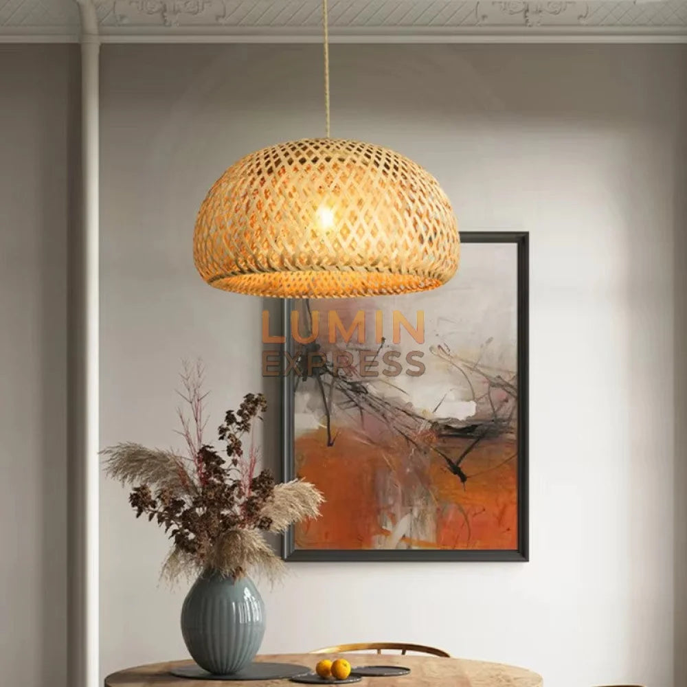 Luminaire en bambou SUMBA – suspension artisanale pour restaurant et café – Luminexpress Maroc, spécialiste en décoration naturelle.